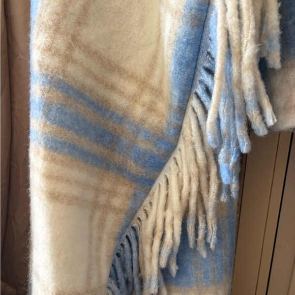 NWT- Cinq à Sept 'Lita' Wool-Blend Fringe-Trim Plaid Coat, Glacier Blue - Medium - Picture 6 of 9